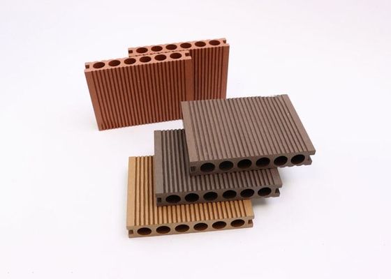 Plastik Çatlamaya Dayanıklı WPC Decking WPC Teras Panosu 140x25x2900