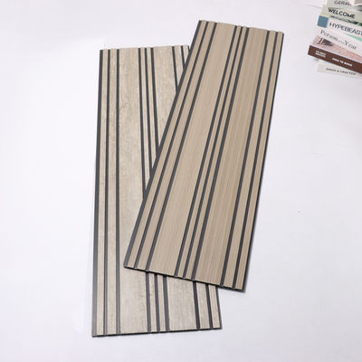 PVC Fluted Duvar Paneli Yangın geçirmez PVC Yaprak İç Dekorasyon için Hafif PVC Duvar Paneli Alışveriş Alışverişinde PVC Duvar Paneli Kolay Kurulum