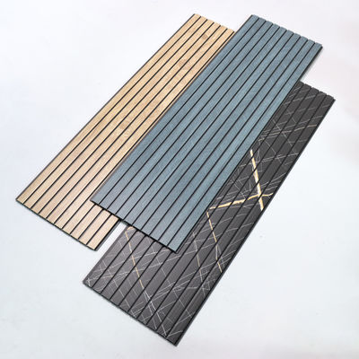 PVC Fluted Duvar Paneli Yangın geçirmez PVC Yaprak İç Dekorasyon için Hafif PVC Duvar Paneli Alışveriş Alışverişinde PVC Duvar Paneli Kolay Kurulum