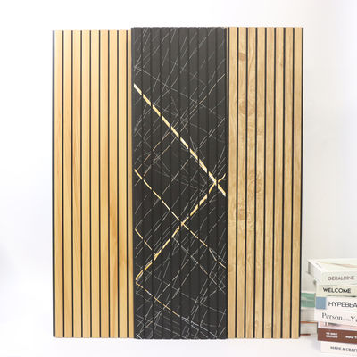 Su Geçirmez PVC Oluklu Duvar Paneli PVC Levha PVC Duvar Kaplaması Oturma Odası Yatak Odası Ticari Kullanım PVC Duvar Paneli