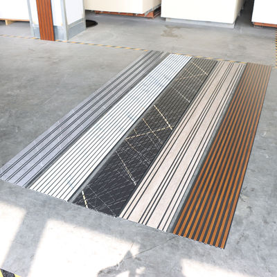 Modern Ev Dekoru PVC Tavan Paneli Duvar Taşı olarak 3D Dokusuzluk PVC Duvar Paneli Oturma Odası Yatak Odası Özelliği Duvar