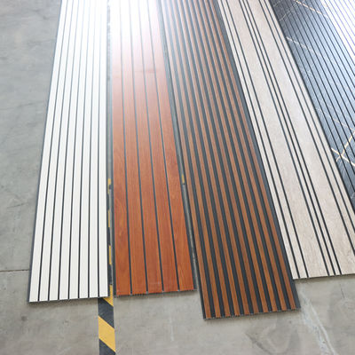 Duvarlar için ticari kalite PVC tavan paneli Deniz geçirmez Nem Dayanıklı PVC Duvar Tahtası Dükkan Otel Restoran