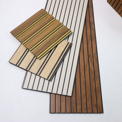 Kolay Kurulabilir Duvar İçin PVC Tavan Paneli Basit Duvar Tahta Çözümü Zaman Kazandırır ve İşgücü Düşük Kurulum Maliyeti Duvar Paneli