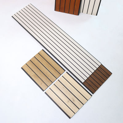 Su Geçirmez Yangına Dayanıklı PVC Duvar Paneli Hafif Kolay Kurulum İç ve Dış Duvar Kaplaması Banyo Mutfak Oturma Odası İçin