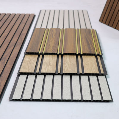 Ticari sınıf PVC Duvar Paneli Yüksek dayanıklılık Nemden Koruma Duvar Tahta Ofis Dükkanı Restoran Otel Duvarı