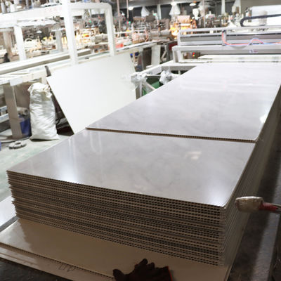 Banyo dekorasyonu için su geçirmez kolay kurulum PVC duş duvar paneli