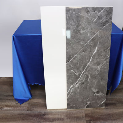 Çevre Dostu Su Geçirmez PVC Duş Duvar Paneli Kolay Temizlenen Yüzey