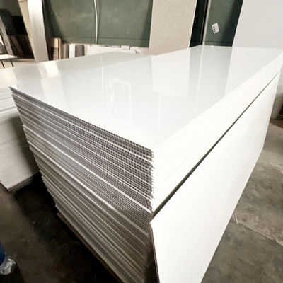 Islak Alan Duvar Kaplaması İçin Birinci Sınıf Su Geçirmez PVC Duvar Paneli