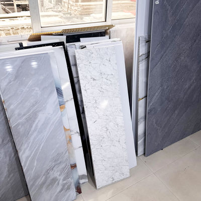 Modern 3 boyutlu desen yangın geçirmez PVC duş duvar paneli lüks banyo yenileme malzemesi