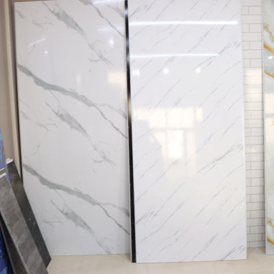 Aile Banyo Tasarımı İçin Kayma Karşıt Teksturlu Güvenlik PVC Duş Panelleri