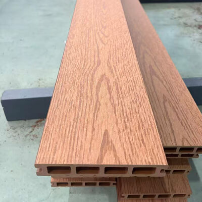 Dayanıklı Dış WPC Çatı Havuz kenarları ve dış yürüyüş yolları için su geçirmez kompozit zemin