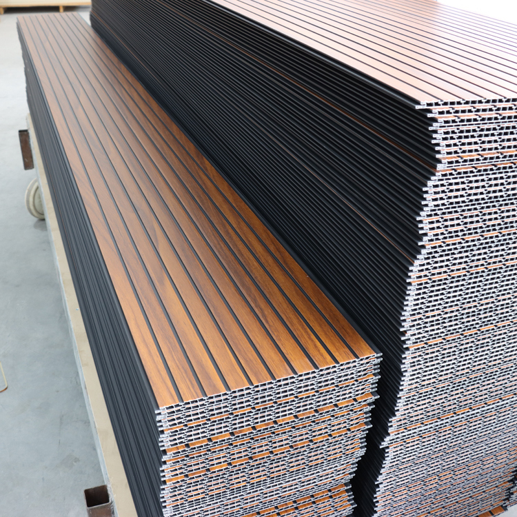 PVC Fluted Duvar Paneli Yangın geçirmez PVC Yaprak İç Dekorasyon için Hafif PVC Duvar Paneli Alışveriş Alışverişinde PVC Duvar Paneli Kolay Kurulum