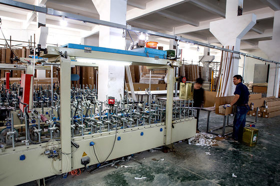 İç Dekorasyon İçin Ahşap Ahşap Taneler Lamine İç WPC Duvar Paneli