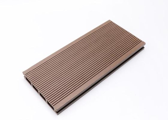 Su geçirmez Kaymaz Dış Mekan WPC Decking Mühendislik Meşe Ahşap Döşeme