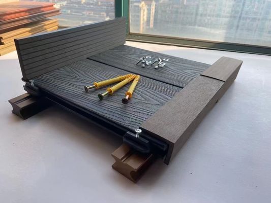 Su geçirmez Kaymaz Dış Mekan WPC Decking Mühendislik Meşe Ahşap Döşeme