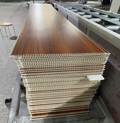 Dekoratif Laminat Ahşap PVC Tavan Panelleri 25cm Plastik Duvar Paneli İç