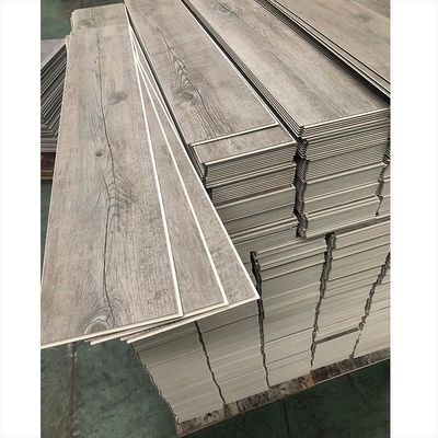 Su geçirmez 5mm SPC Döşeme 4mm SPC Tıklama Yer Plastik Yer Karosu