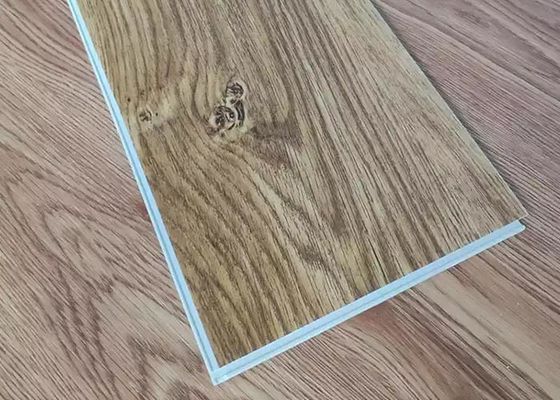 Ev Dekorasyonu İçin Yanmaz Suya Dayanıklı Ahşap Renkli PVC Kilit Döşeme