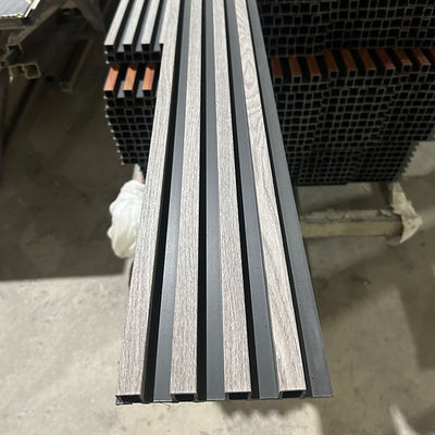 Yüksek Kaliteli Fluted Kompozit Wpc İç Duvar Kaplamaları Renkli