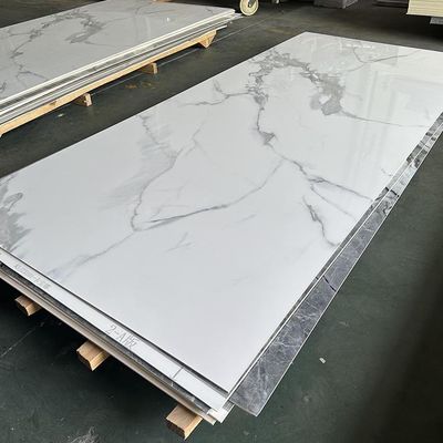 Yüksek Parlak Mermer Dokusu WPC Duvar Paneli Bambu Demir Kömür Ahşap Finer PVC Mermer Yaprak