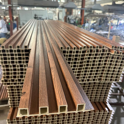 Çevre dostu WPC İç duvar kaplamaları Fluted Duvar paneli İç dekorasyon